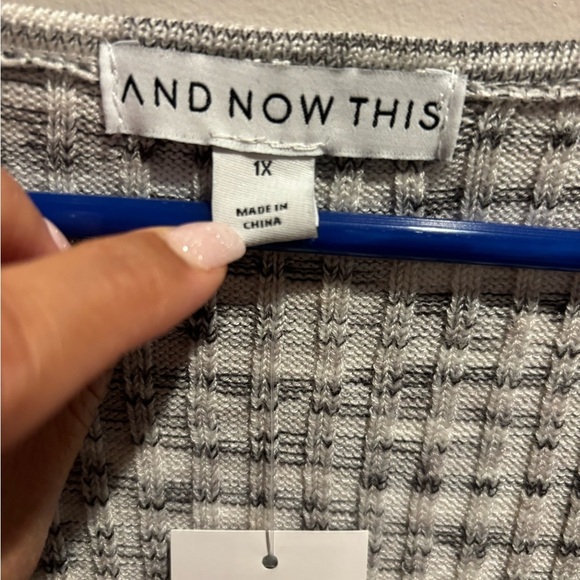 And Now This NWT size L short leave sweater crop top - Picture 2 of 6